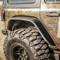 Westin Snyper Tube Fenders - Rear - Textured Black 2018 - 2023 Jeep Wrangler - Side view accentuating the sleek profile and fitment